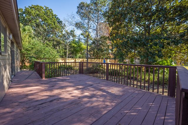 1567 Whisper Bay Boulevard, Gulf Breeze, FL 32563