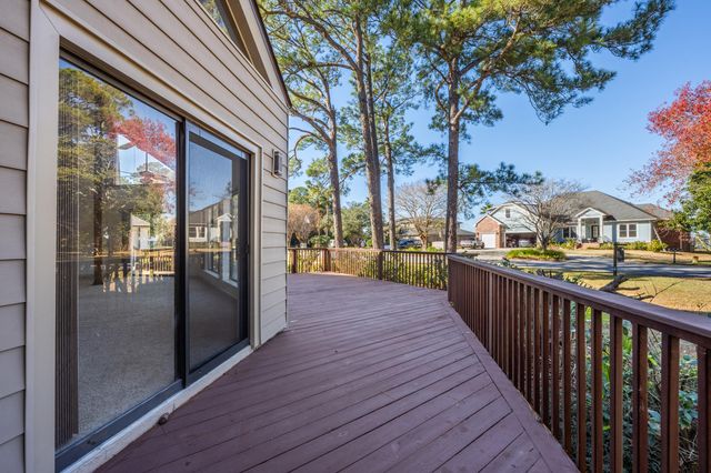 1567 Whisper Bay Boulevard, Gulf Breeze, FL 32563