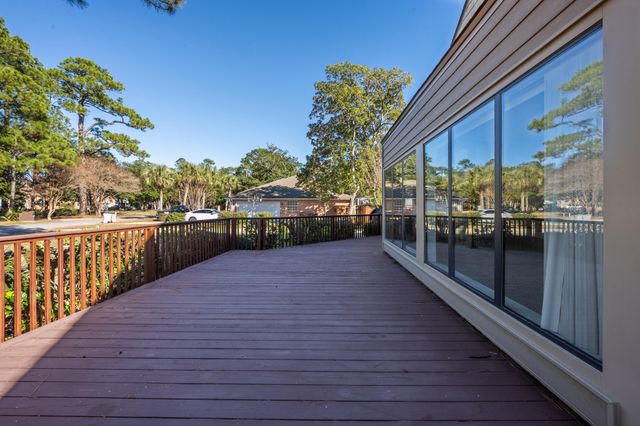 1567 Whisper Bay Boulevard, Gulf Breeze, FL 32563