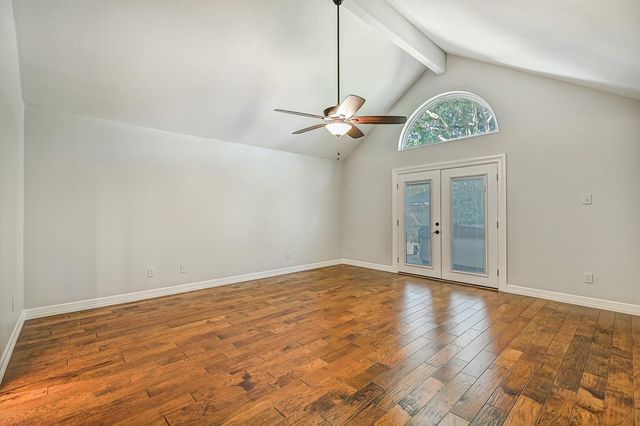 513 Meadow Bend Drive, Friendswood, TX 77546