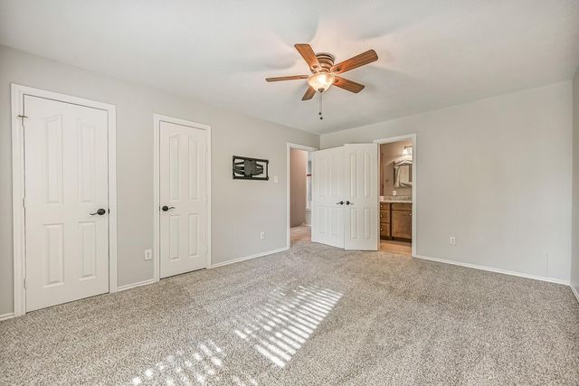 513 Meadow Bend Drive, Friendswood, TX 77546