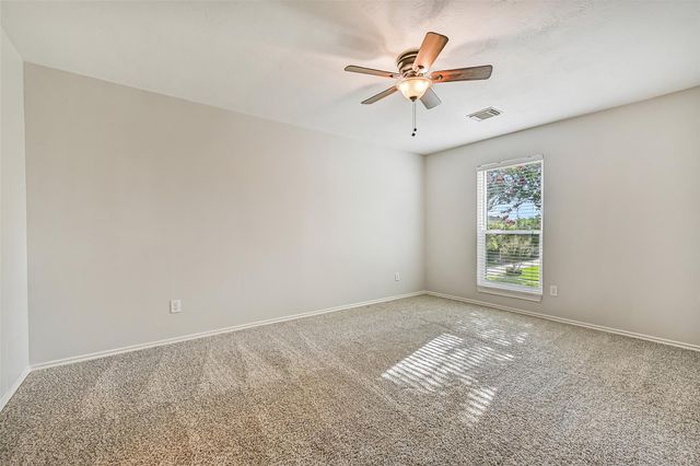 513 Meadow Bend Drive, Friendswood, TX 77546