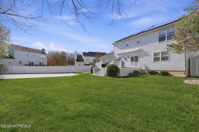 23 Paulette Lane, Howell, NJ 07731