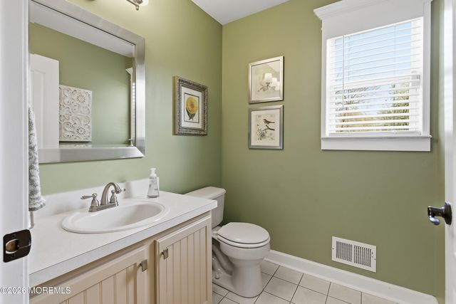 23 Paulette Lane, Howell, NJ 07731