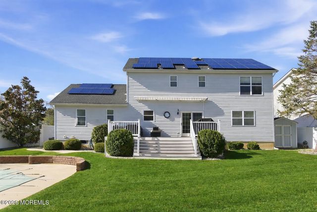 23 Paulette Lane, Howell, NJ 07731