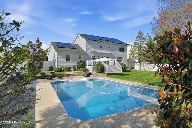 23 Paulette Lane, Howell, NJ 07731