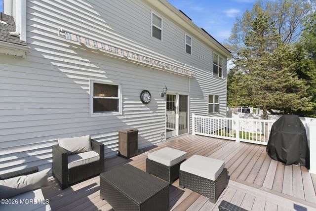 23 Paulette Lane, Howell, NJ 07731