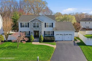 23 Paulette Lane, Howell, NJ 07731