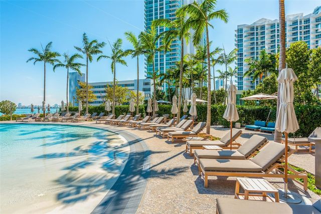 480 NE 31st St 1802, Miami, FL 33137