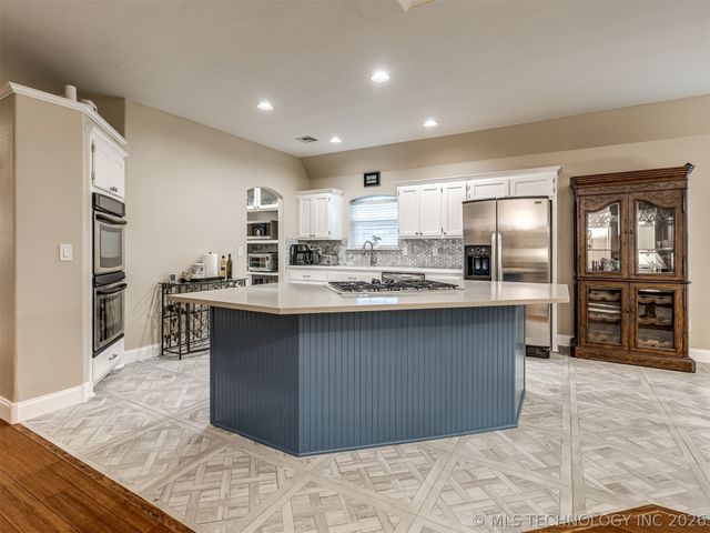 12527 S Ash Avenue, Jenks, OK 74037
