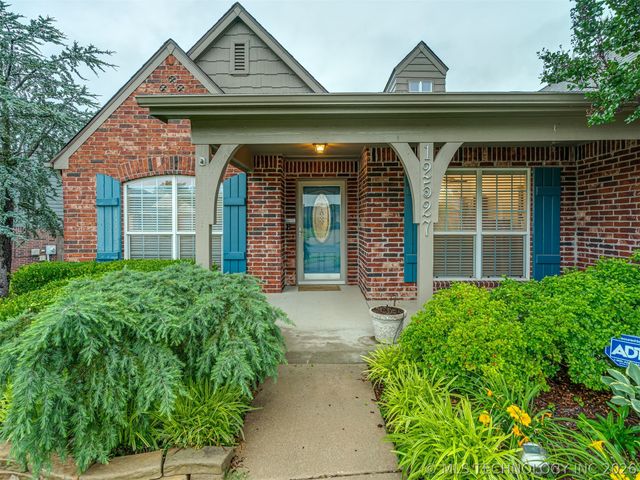 12527 S Ash Avenue, Jenks, OK 74037