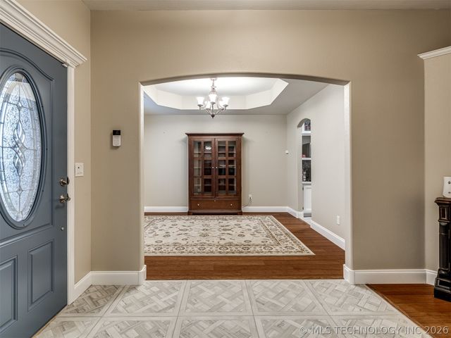 12527 S Ash Avenue, Jenks, OK 74037