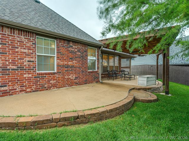 12527 S Ash Avenue, Jenks, OK 74037