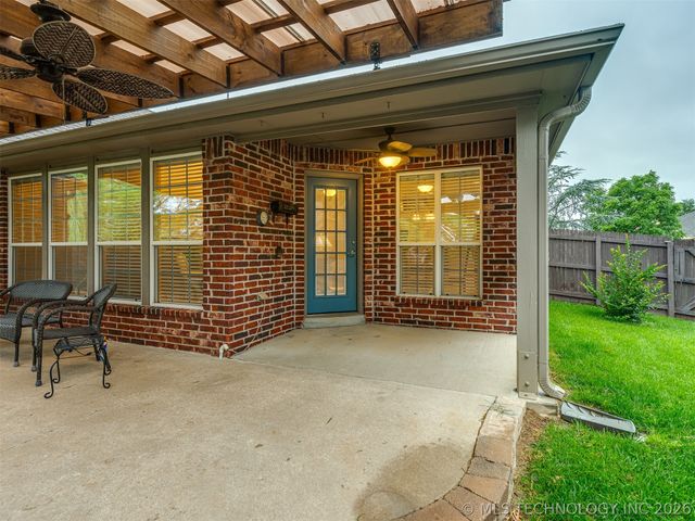 12527 S Ash Avenue, Jenks, OK 74037