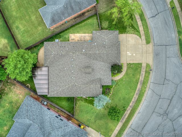 12527 S Ash Avenue, Jenks, OK 74037