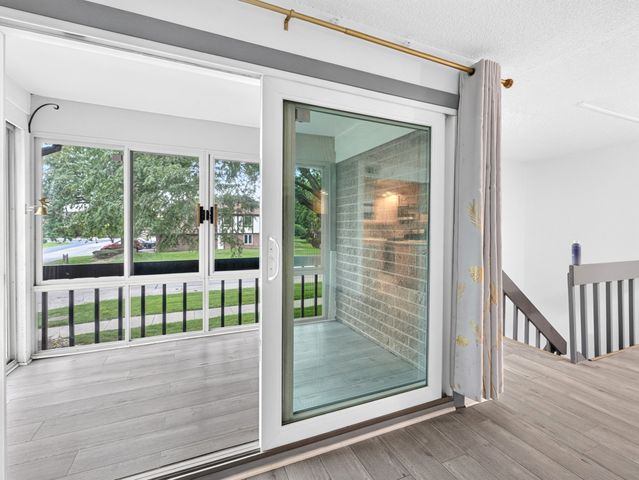 15713 Orlan Brook Drive 100, Orland Park, IL 60462