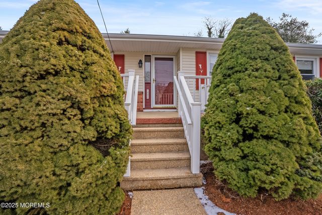 221 Belmar Avenue, Oakhurst, NJ 07755