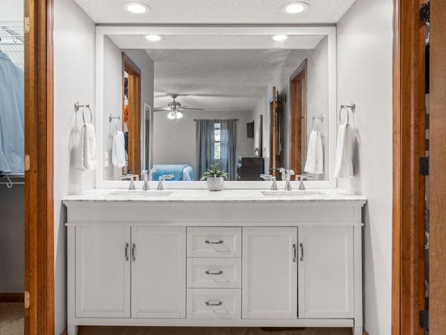 2410 Cherry Hills Drive, Champaign, IL 61822