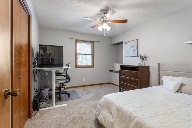 2410 Cherry Hills Drive, Champaign, IL 61822