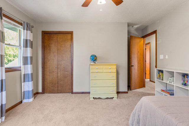 2410 Cherry Hills Drive, Champaign, IL 61822