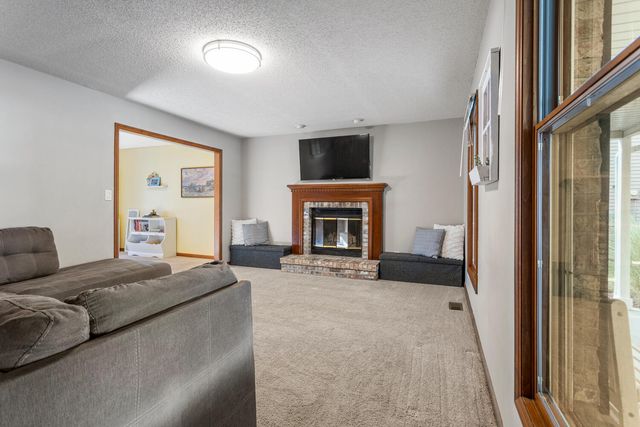 2410 Cherry Hills Drive, Champaign, IL 61822