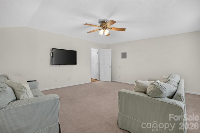 11325 Longhedge Lane, Charlotte, NC 28273