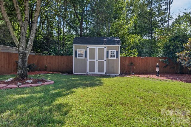 11325 Longhedge Lane, Charlotte, NC 28273