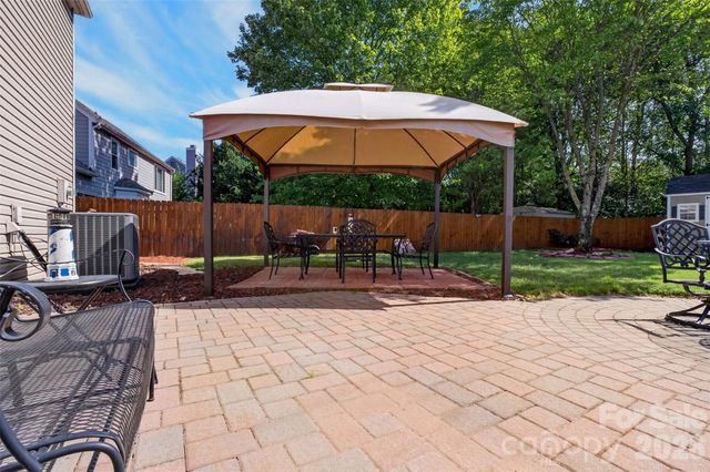 11325 Longhedge Lane, Charlotte, NC 28273