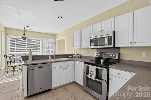 11325 Longhedge Lane, Charlotte, NC 28273