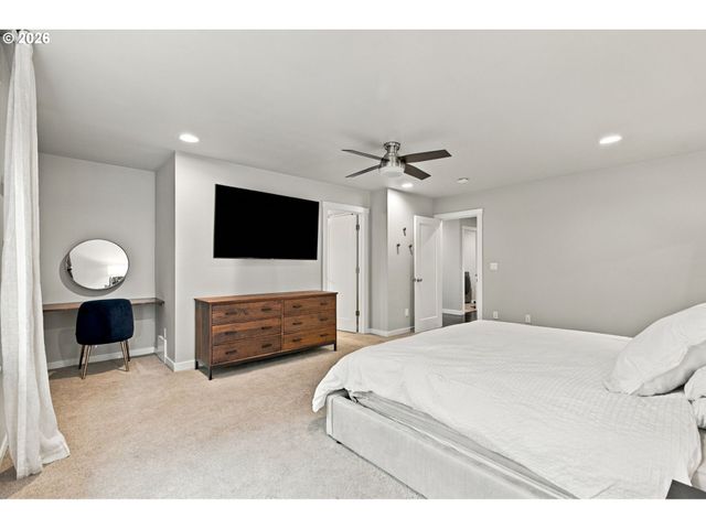 9034 Sw 49TH Ave, Portland, OR 97219