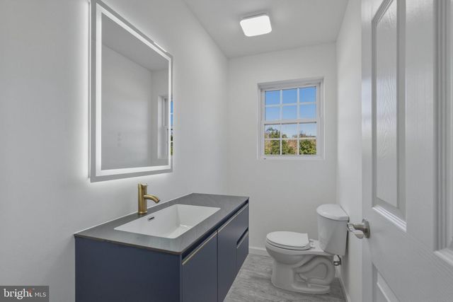 572 FOREST GROVE RD, Vineland, NJ 08360