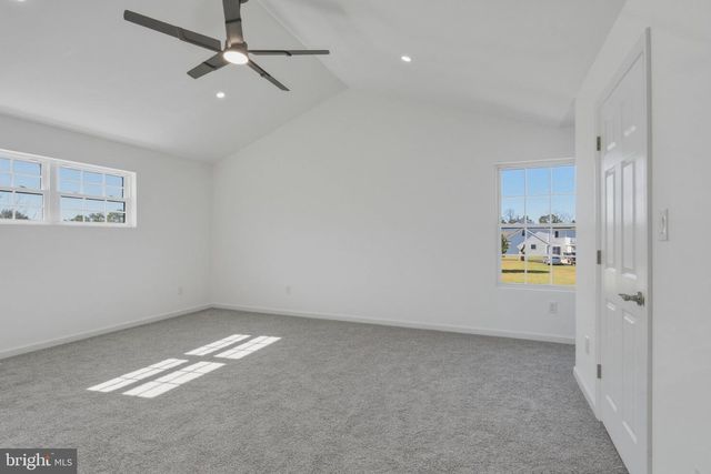 572 FOREST GROVE RD, Vineland, NJ 08360