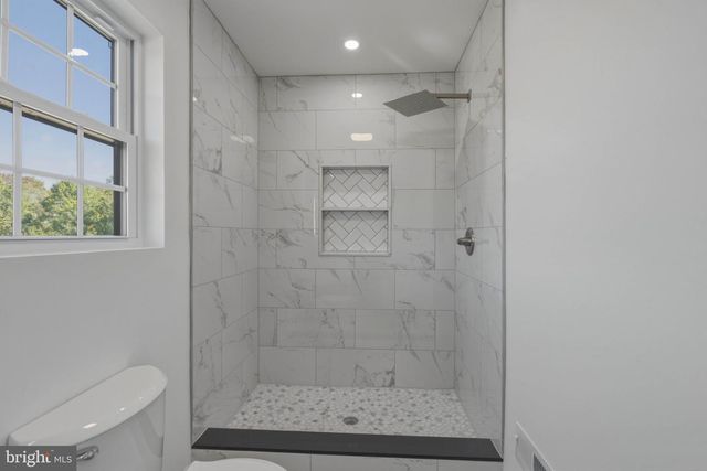 572 FOREST GROVE RD, Vineland, NJ 08360