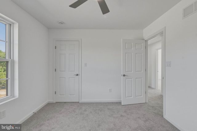 572 FOREST GROVE RD, Vineland, NJ 08360