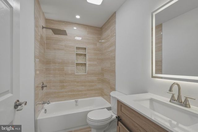 572 FOREST GROVE RD, Vineland, NJ 08360