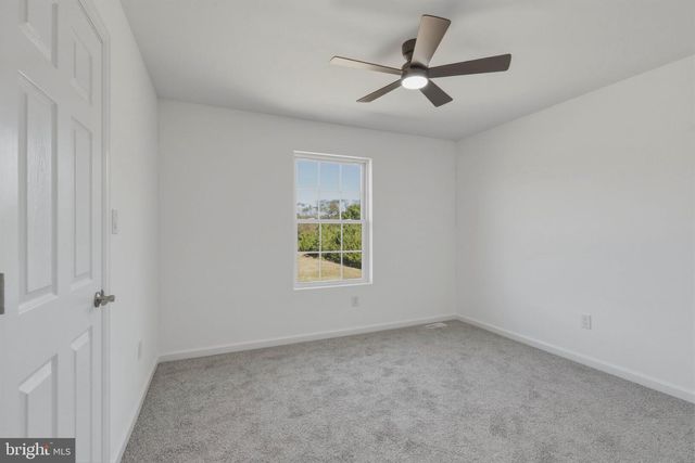 572 FOREST GROVE RD, Vineland, NJ 08360