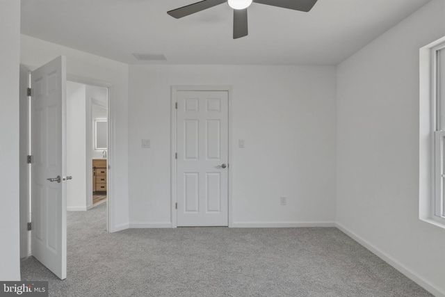 572 FOREST GROVE RD, Vineland, NJ 08360