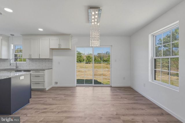 572 FOREST GROVE RD, Vineland, NJ 08360