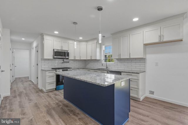 572 FOREST GROVE RD, Vineland, NJ 08360