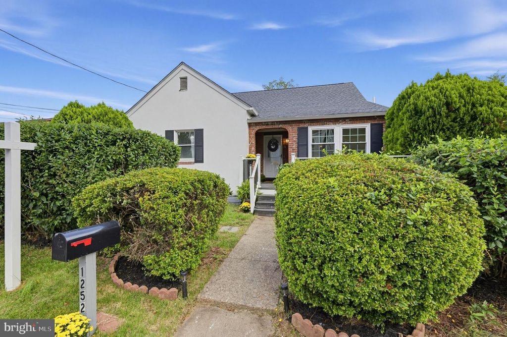 1252 FALLS AVE, FEASTERVILLE TREVOSE, PA 19053 — photo 2