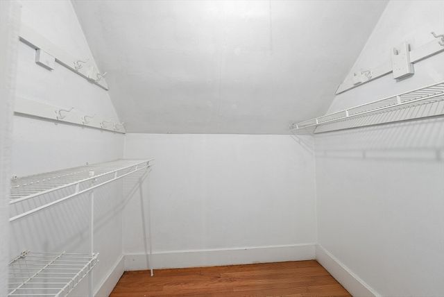 31 Trinity Ter, Springfield, MA 01108
