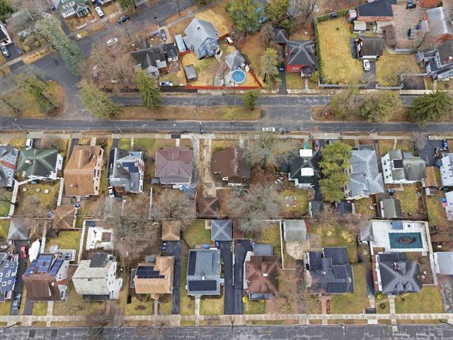 31 Trinity Ter, Springfield, MA 01108