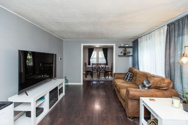 206 N Worth Avenue, Indianapolis, IN 46224