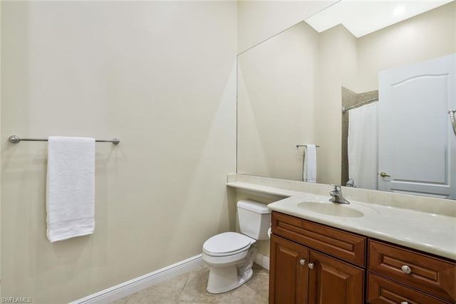 15539 Monterosso LN 202, Naples, FL 34110