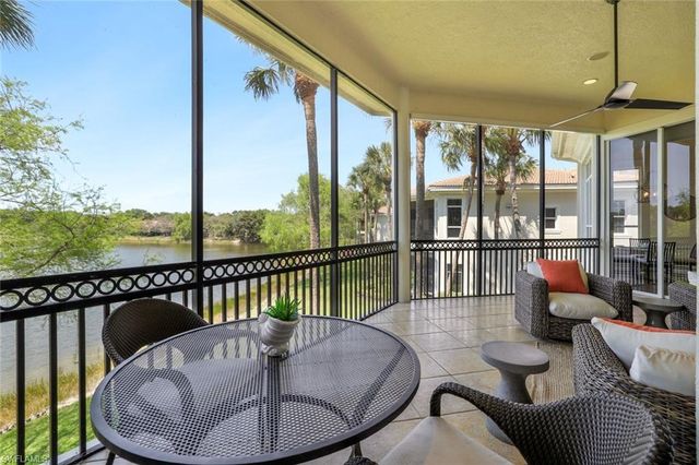 15539 Monterosso LN 202, Naples, FL 34110