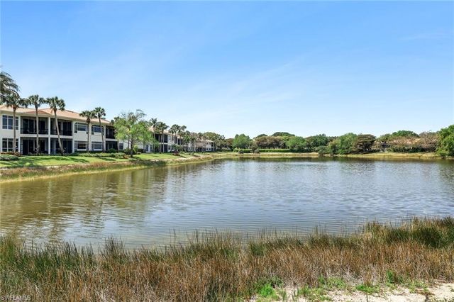 15539 Monterosso LN 202, Naples, FL 34110