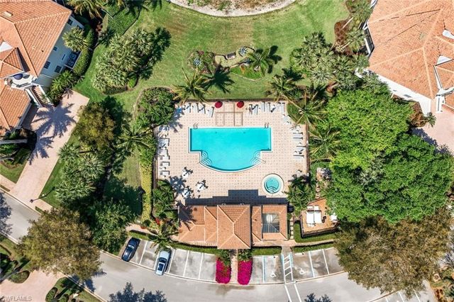 15539 Monterosso LN 202, Naples, FL 34110