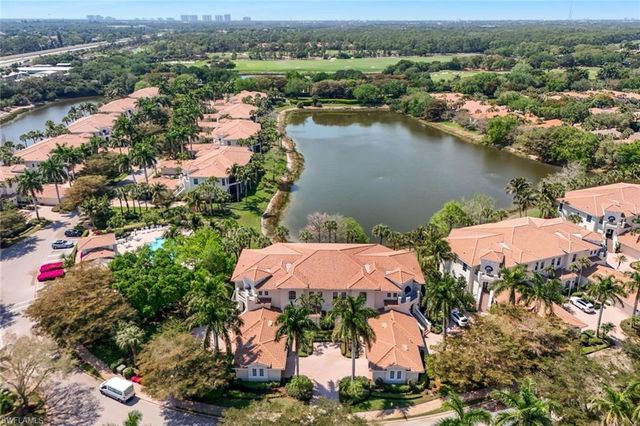 15539 Monterosso LN 202, Naples, FL 34110