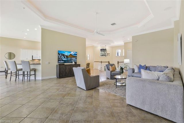 15539 Monterosso LN 202, Naples, FL 34110