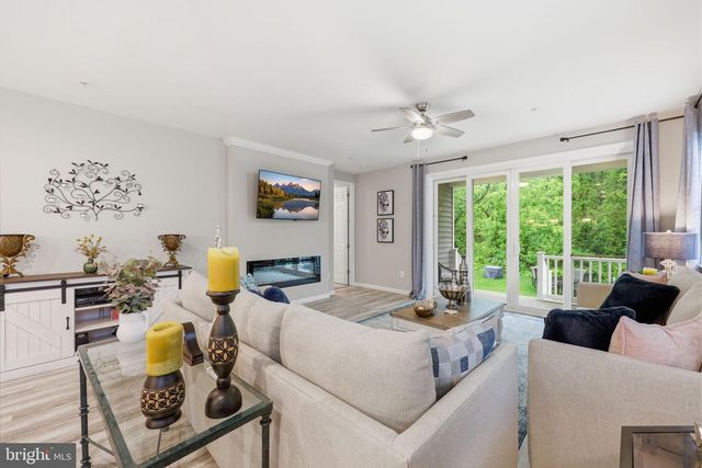 12329 GEMSTONE DR, Hagerstown, MD 21740